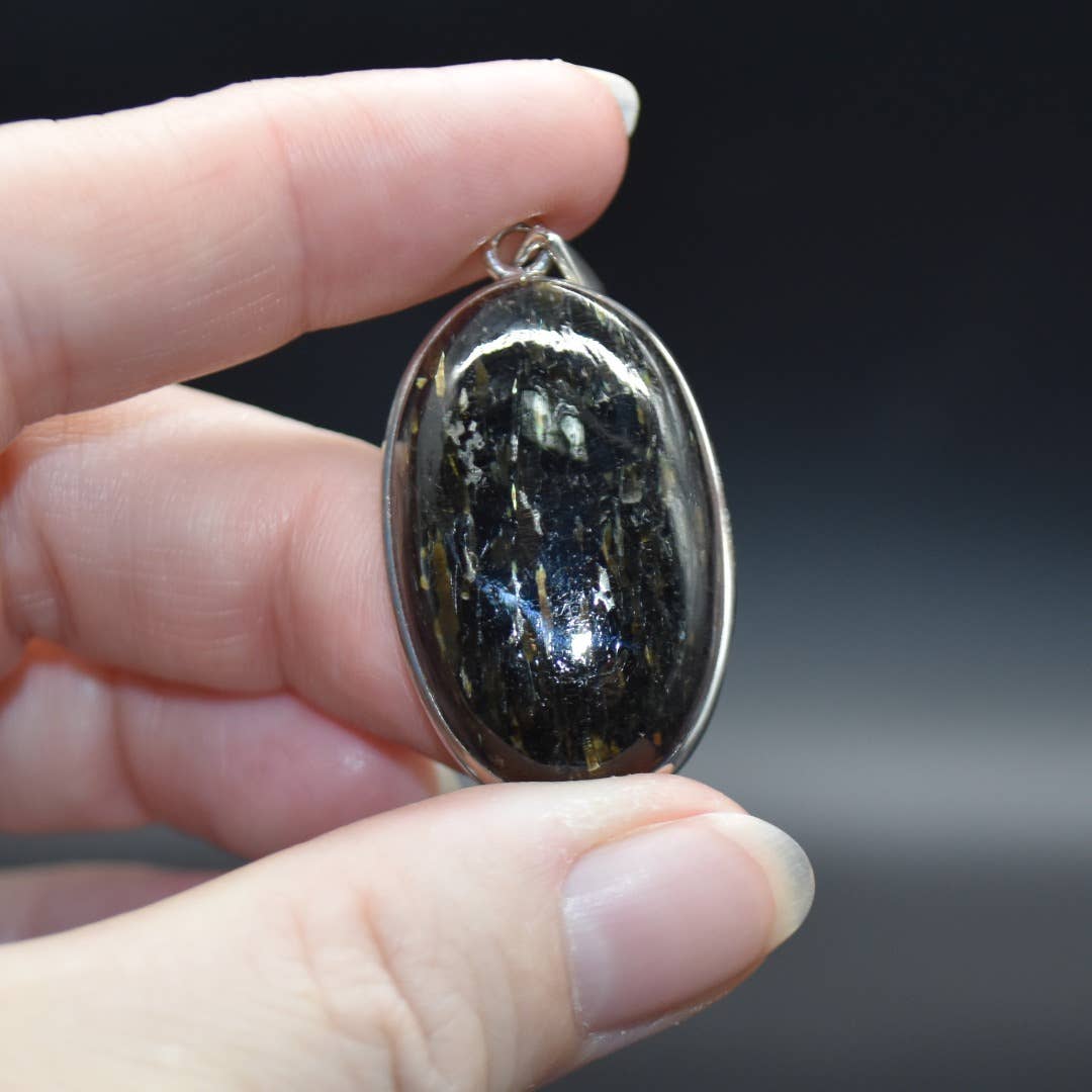 Nuummite Oval Cabochon Pendant in Sterling Silver