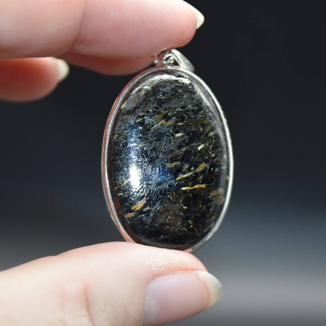 Nuummite Oval Cabochon Pendant in Sterling Silver