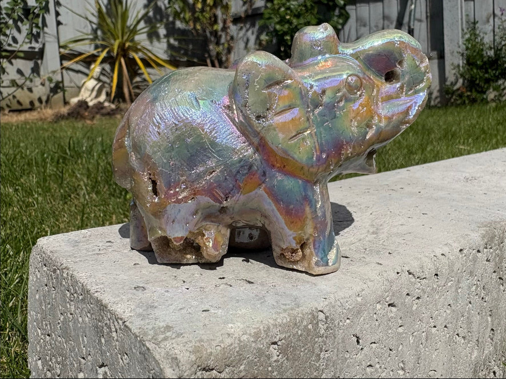 Aura Sphalerite elephants