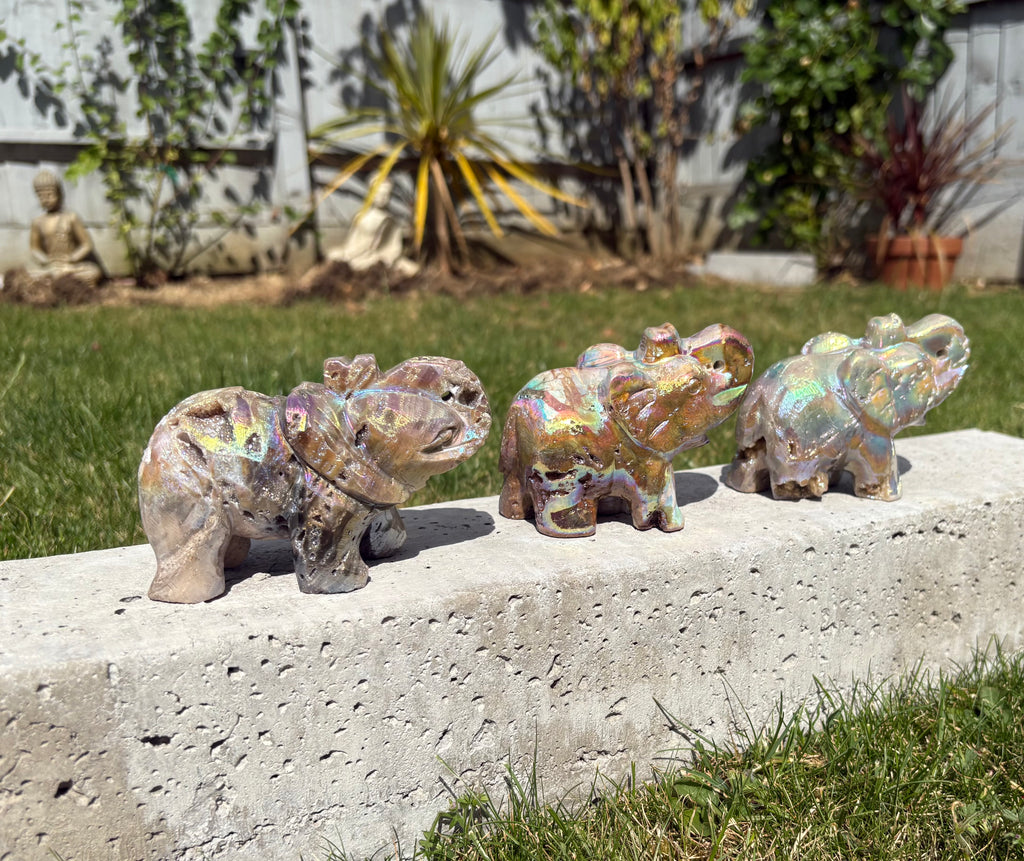 Aura Sphalerite elephants