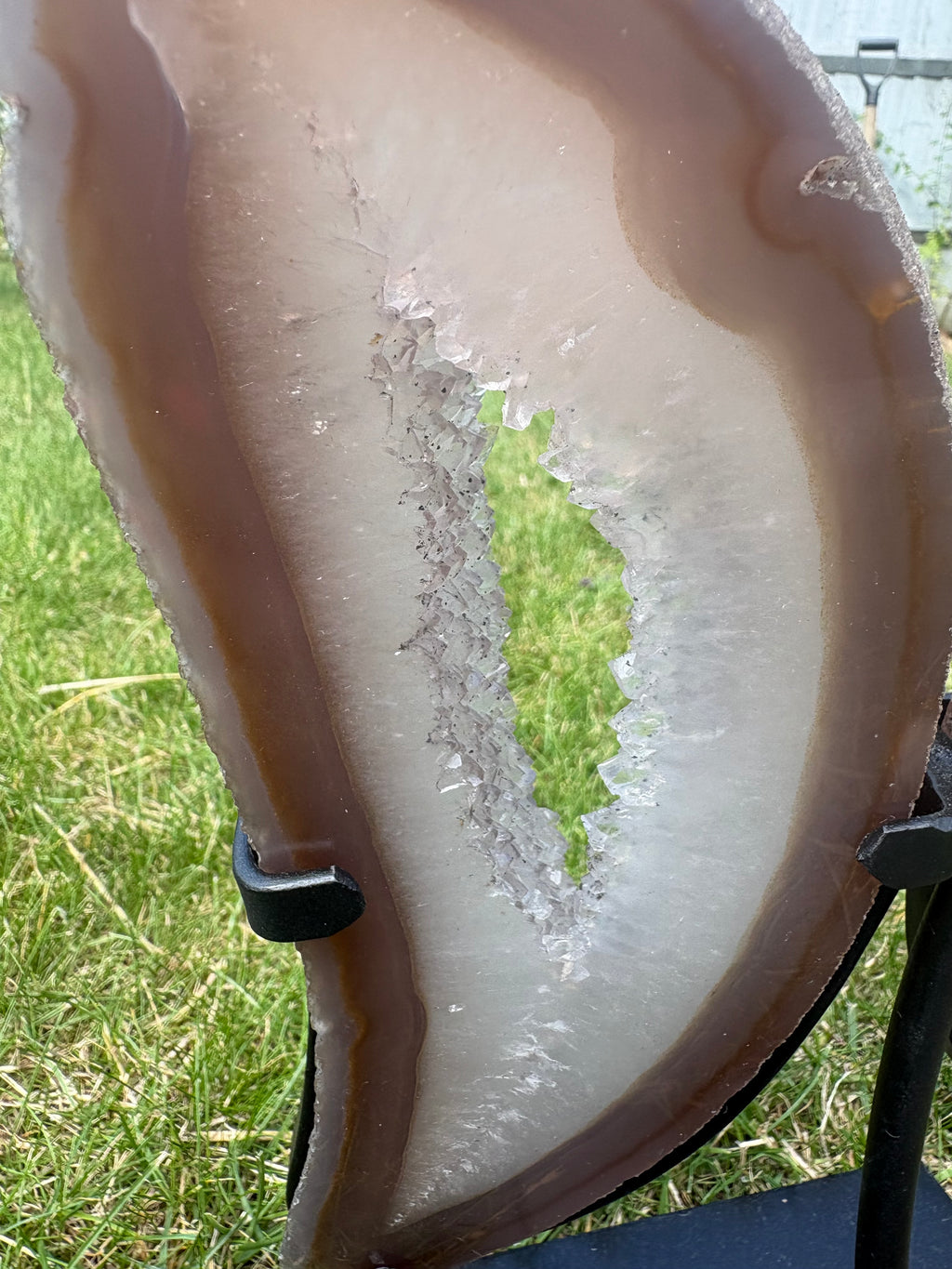 Butterfly wing agate druzys with custom stand from Argentina weight over 2kg