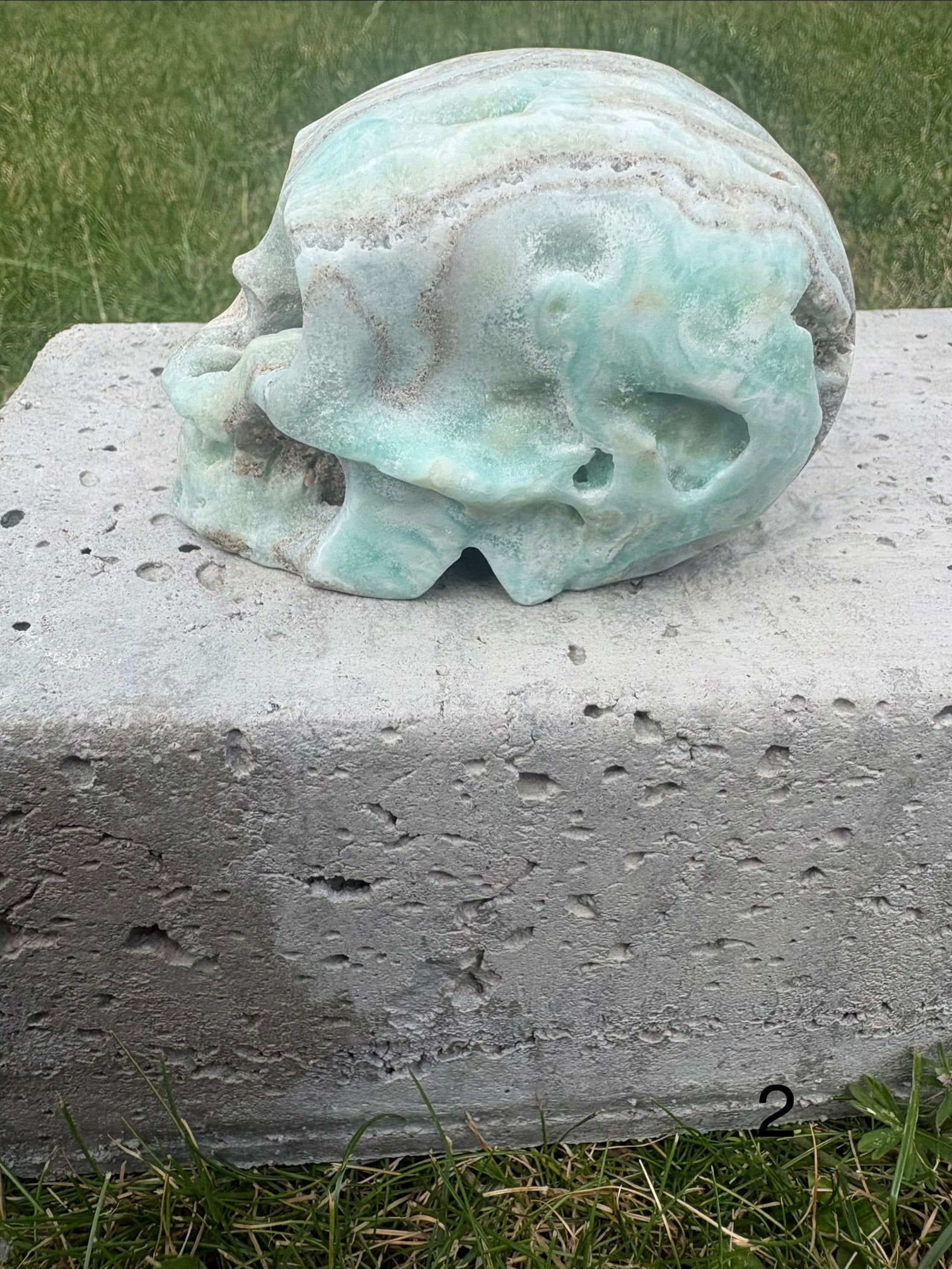 Hemimorphite skulls