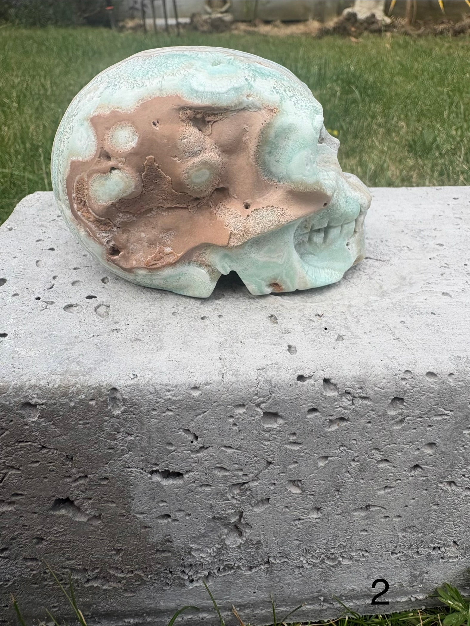 Hemimorphite skulls