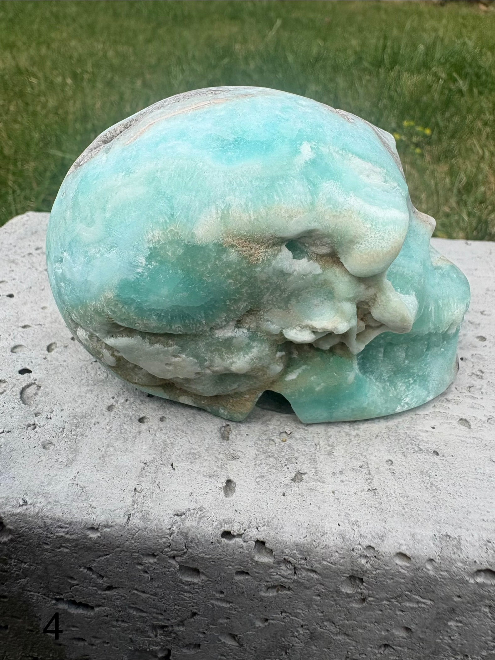 Hemimorphite skulls