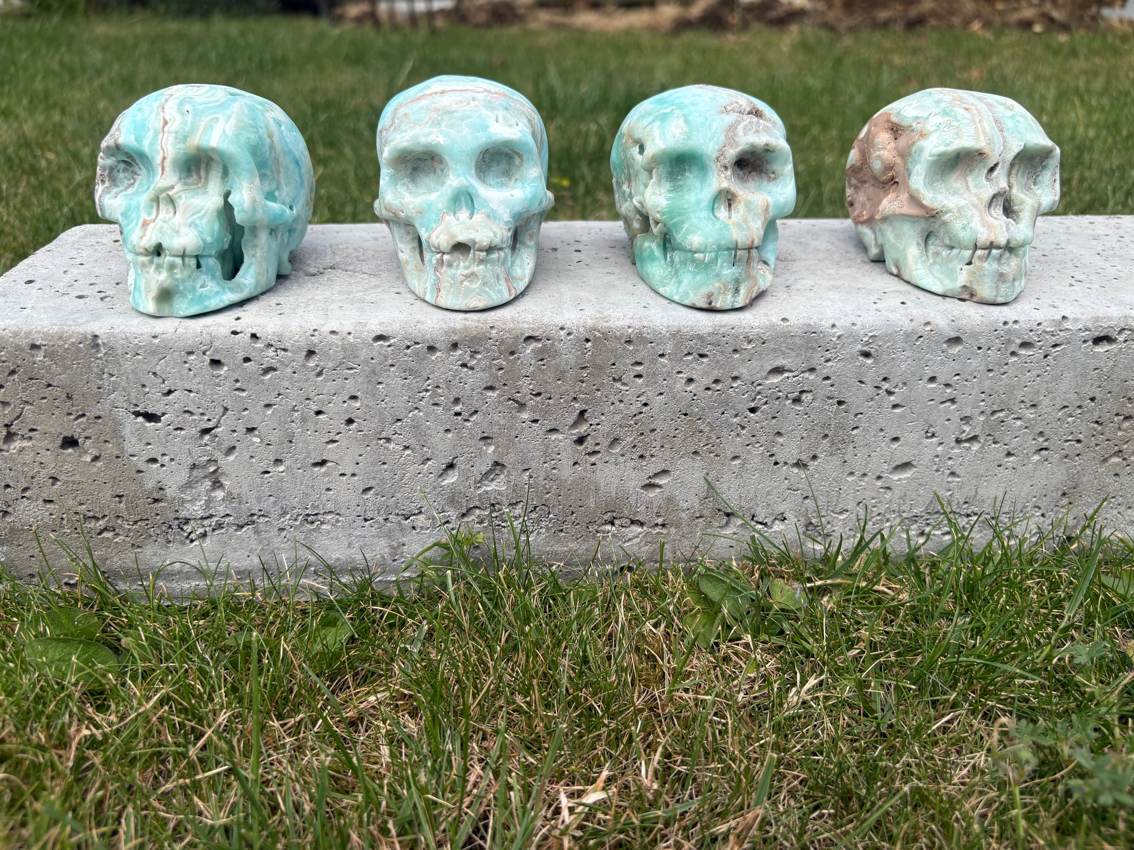 Hemimorphite skulls
