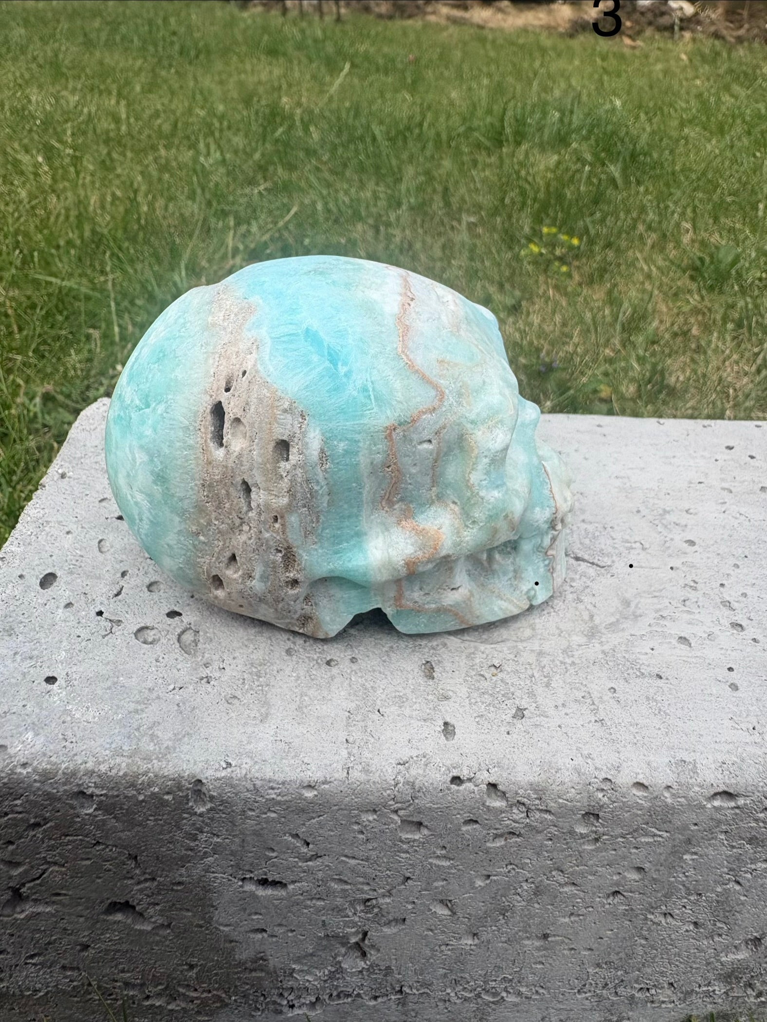 Hemimorphite skulls