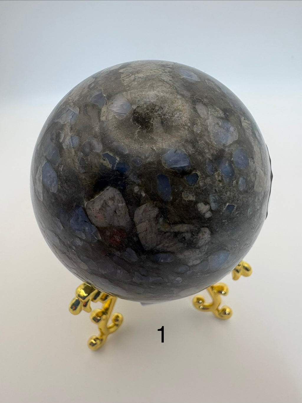 Quesera crystal balls