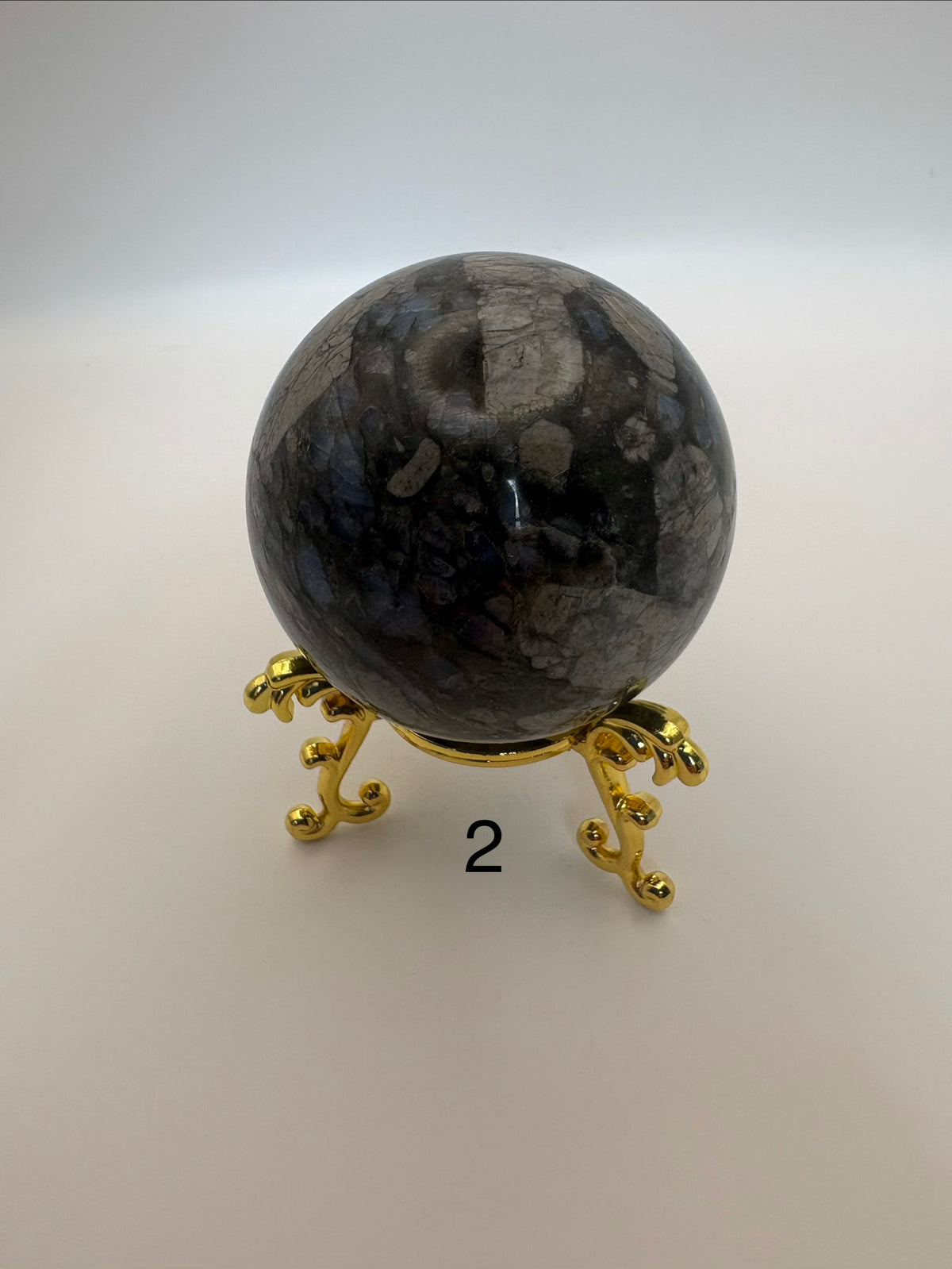 Quesera crystal balls