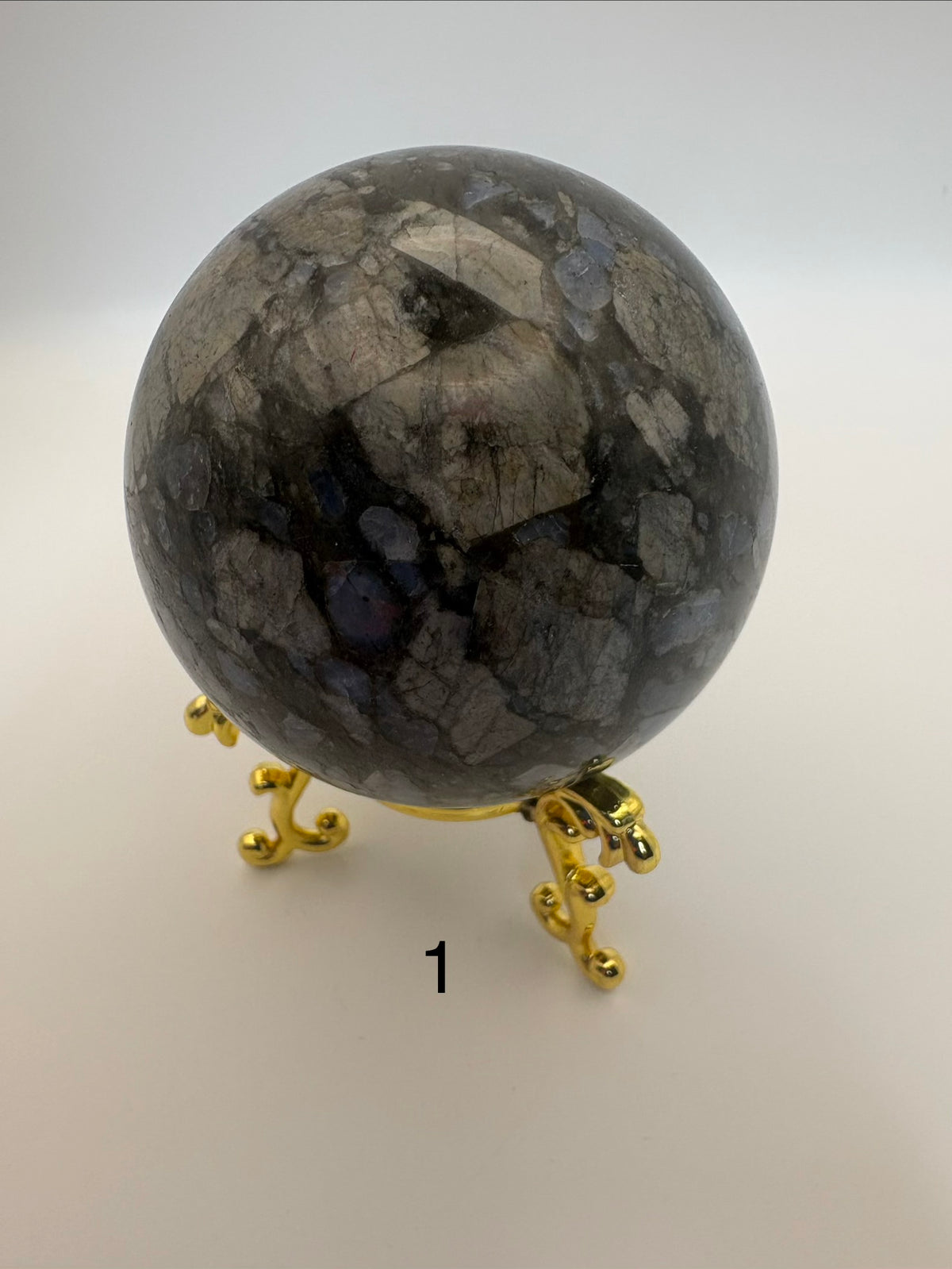 Quesera crystal balls