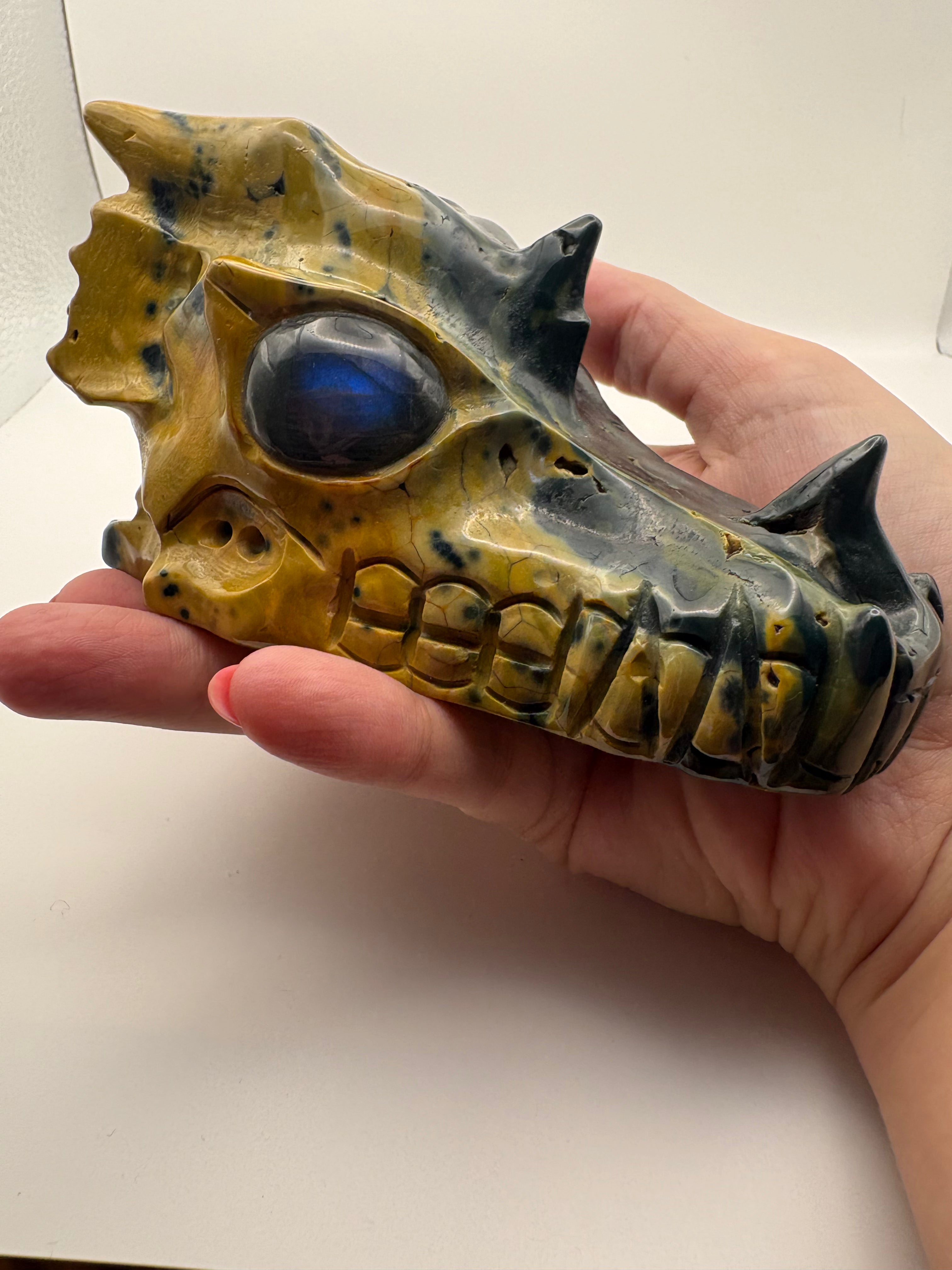 Large Crystal Serpentine Dragon Skull