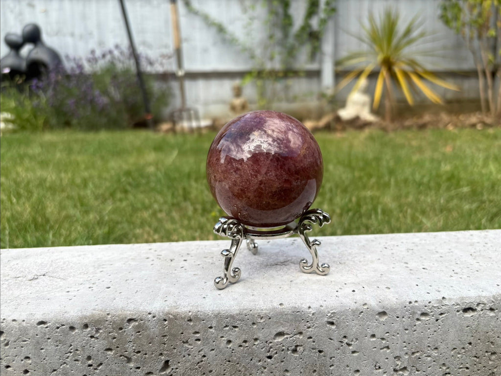 Strawberry quartz spheres