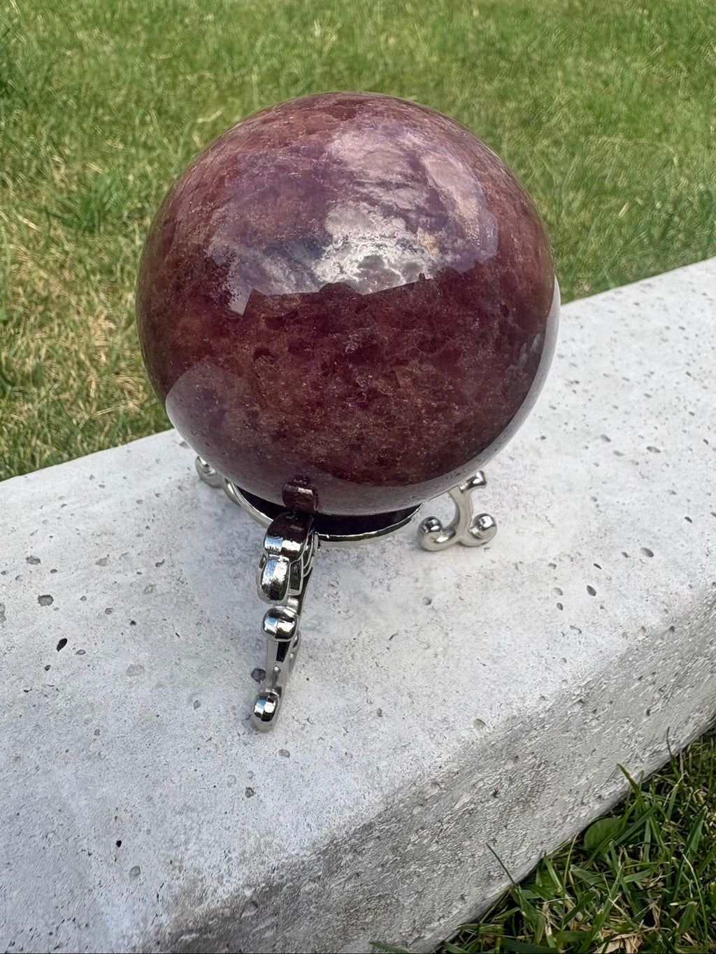 Strawberry quartz spheres