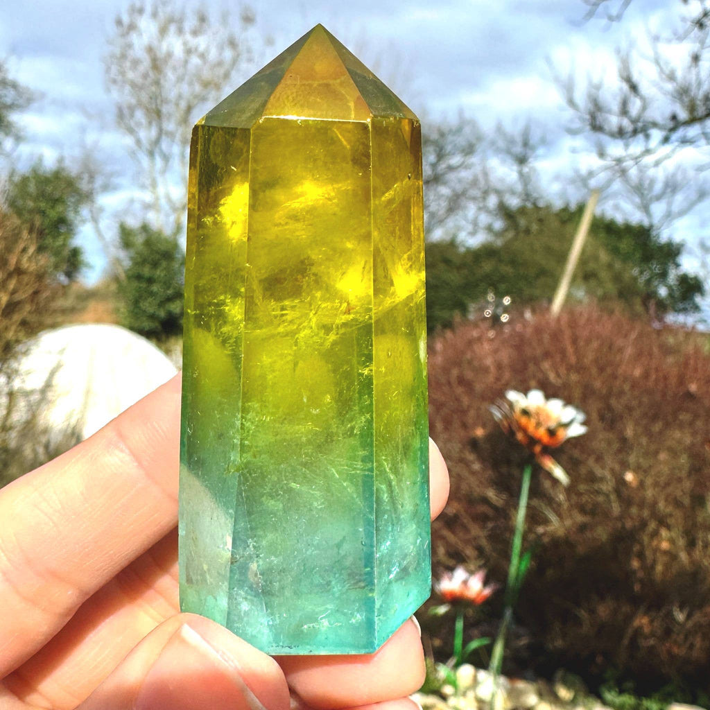 Quartz aura tower 5+cm gem point