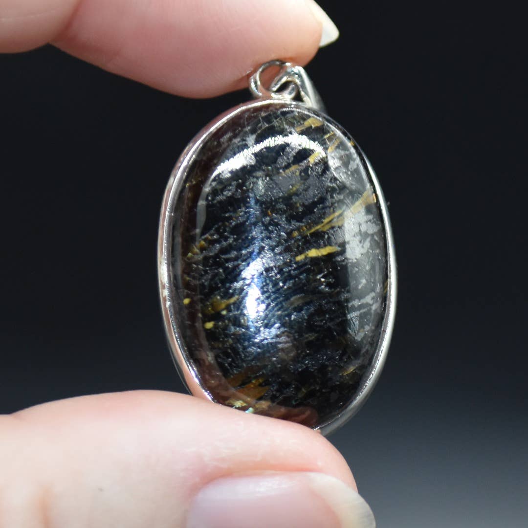 Nuummite Oval Cabochon Pendant in Sterling Silver