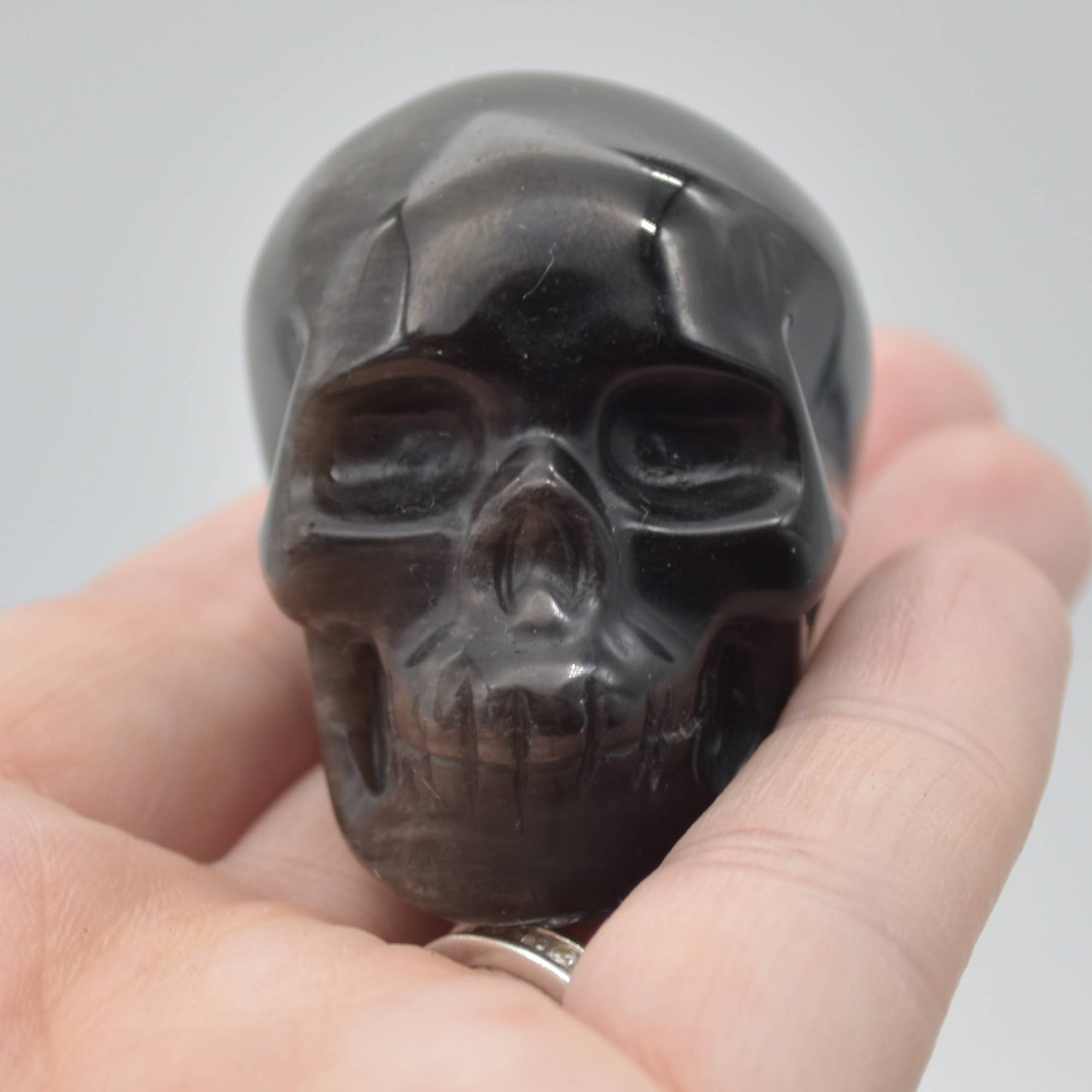 Silver Sheen Obsidian Carved Skull Head - 3.5 cm - 1 Cou #01