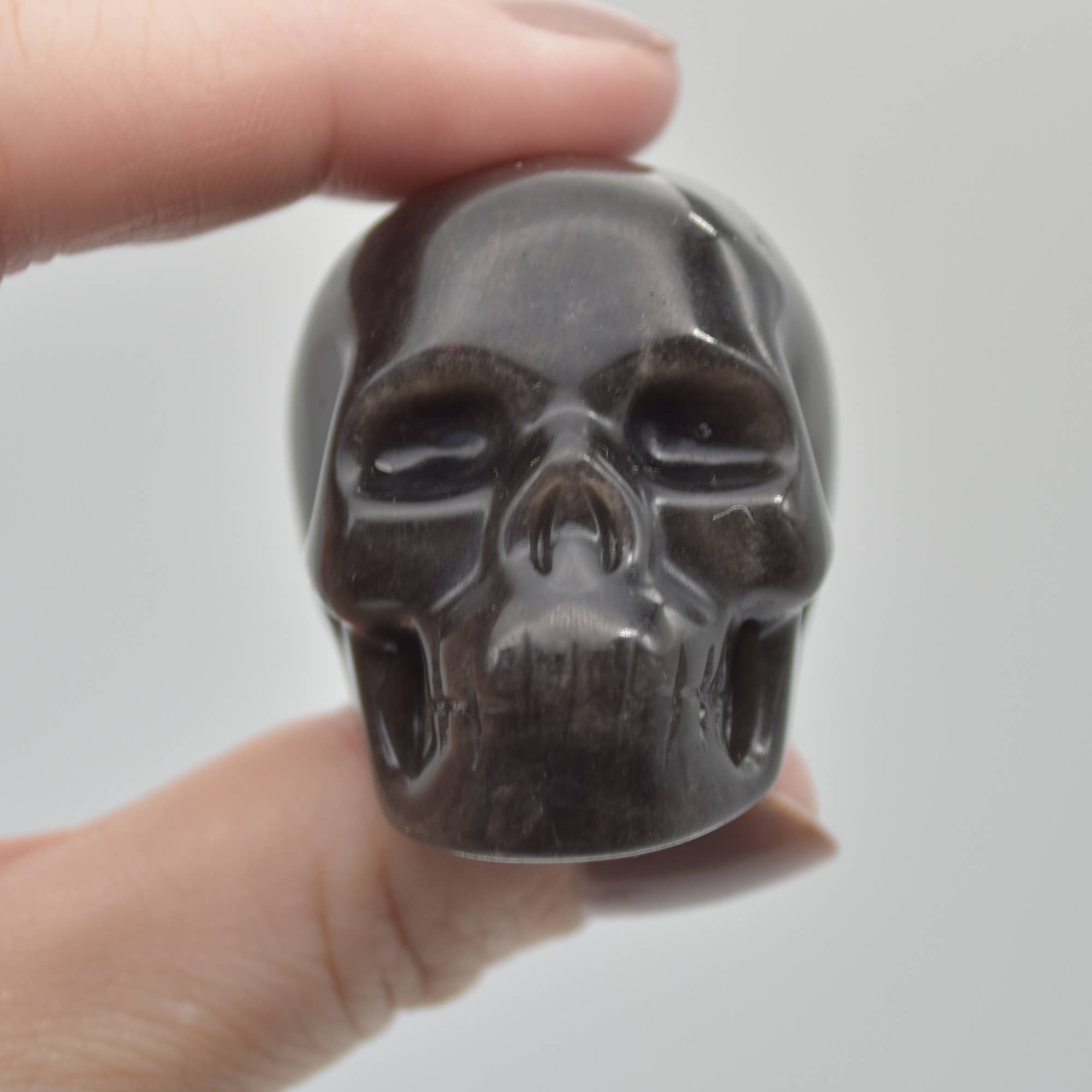 Silver Sheen Obsidian Carved Skull Head - 3.5 cm - 1 Cou #01